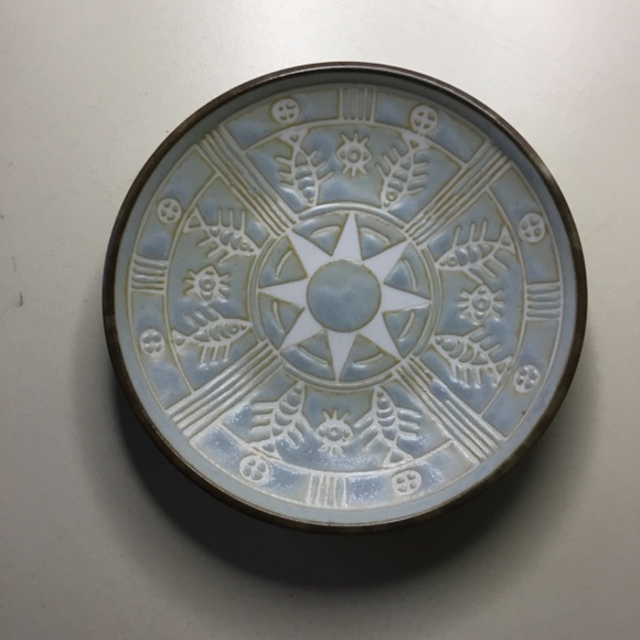 Unique Pottery Bowl - Picture 4 of 5